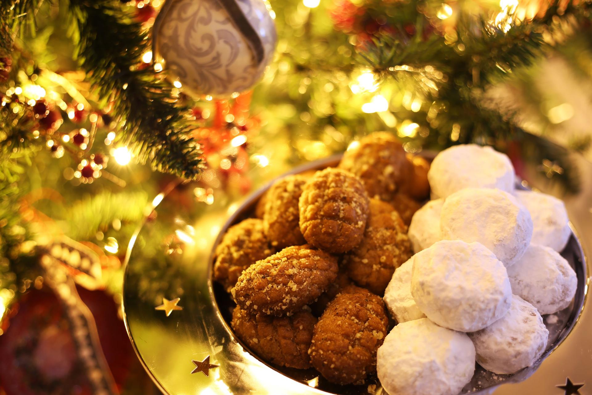 Traditional Greek Christmas Sweets - Cretanvacations.gr holiday